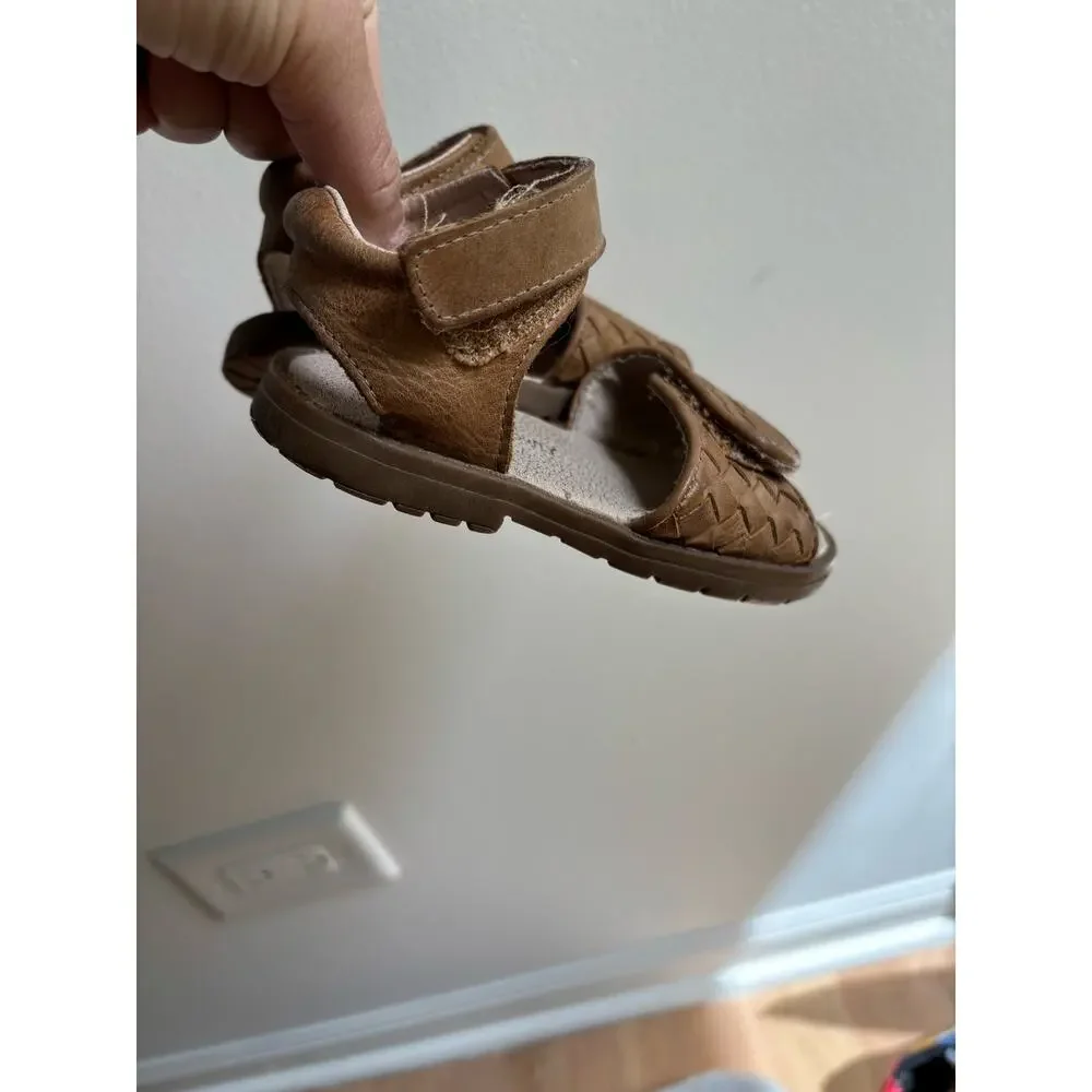 Consciously Baby Leather Sandals Size 6